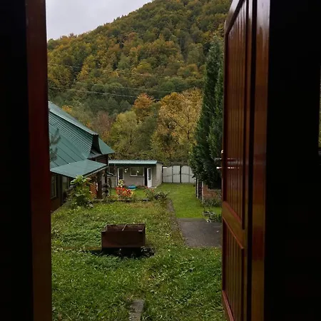 дім-садиба озерел Holiday home *